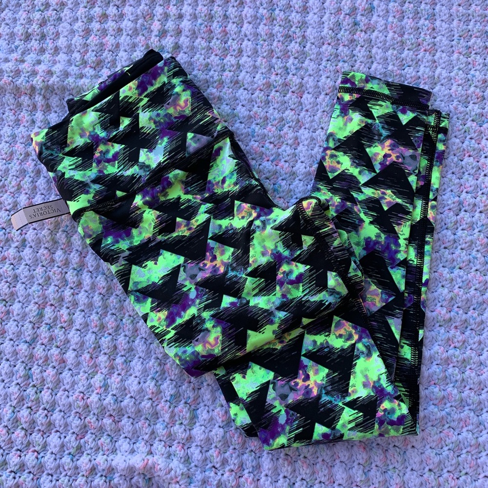 Victoria’s Secret leggings- brand new